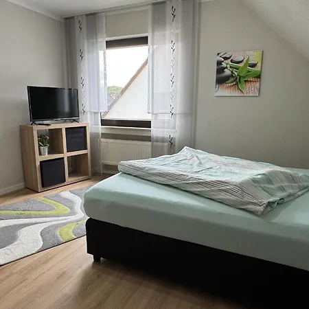 Zum Schlehenberg Appartement Volkesfeld